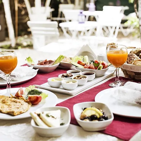 Hotel Ada Buyukada 4*