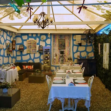 מלון Ada Buyukada אדאלר